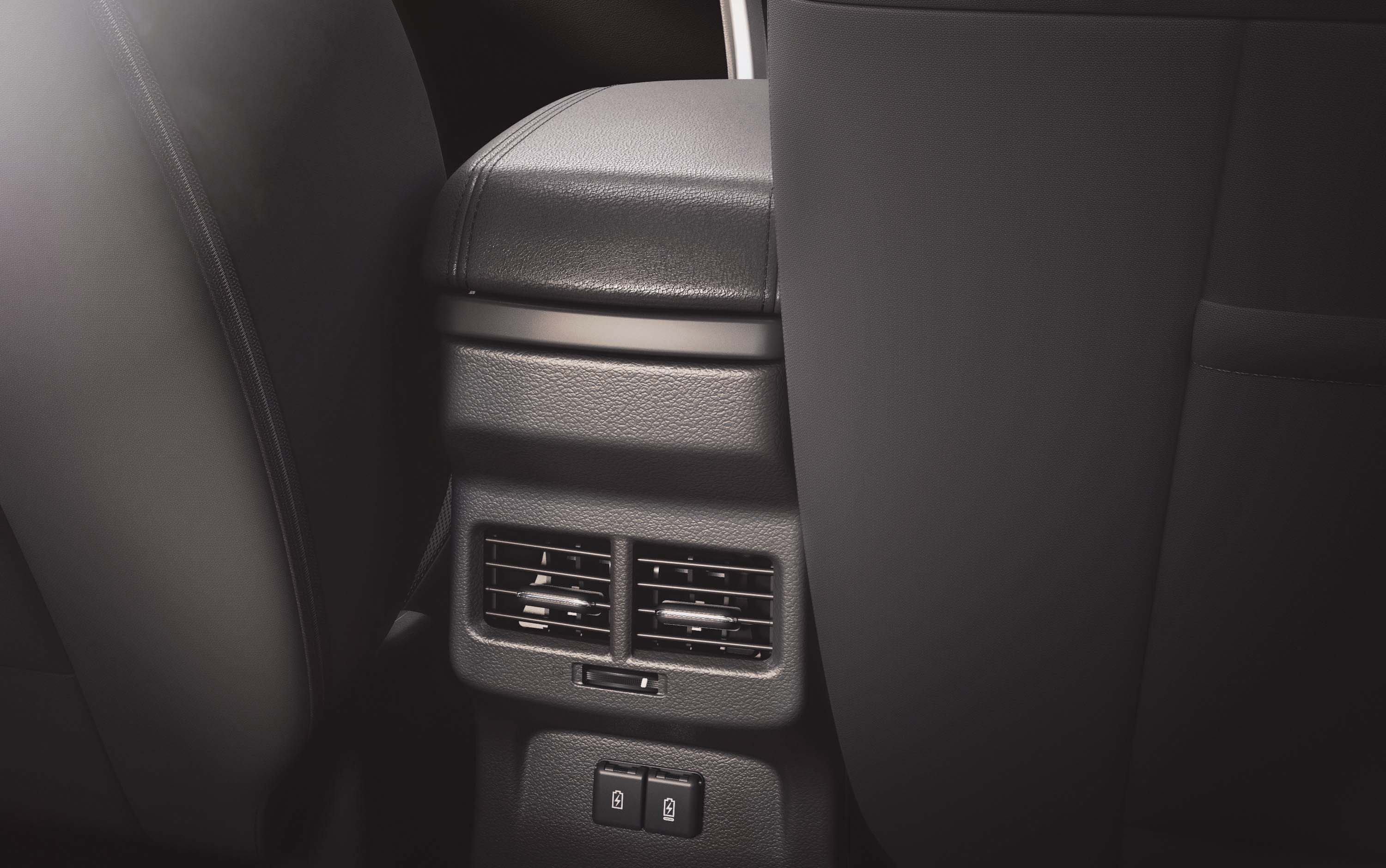 Rear AC Vents with Fast Charging USB Ports